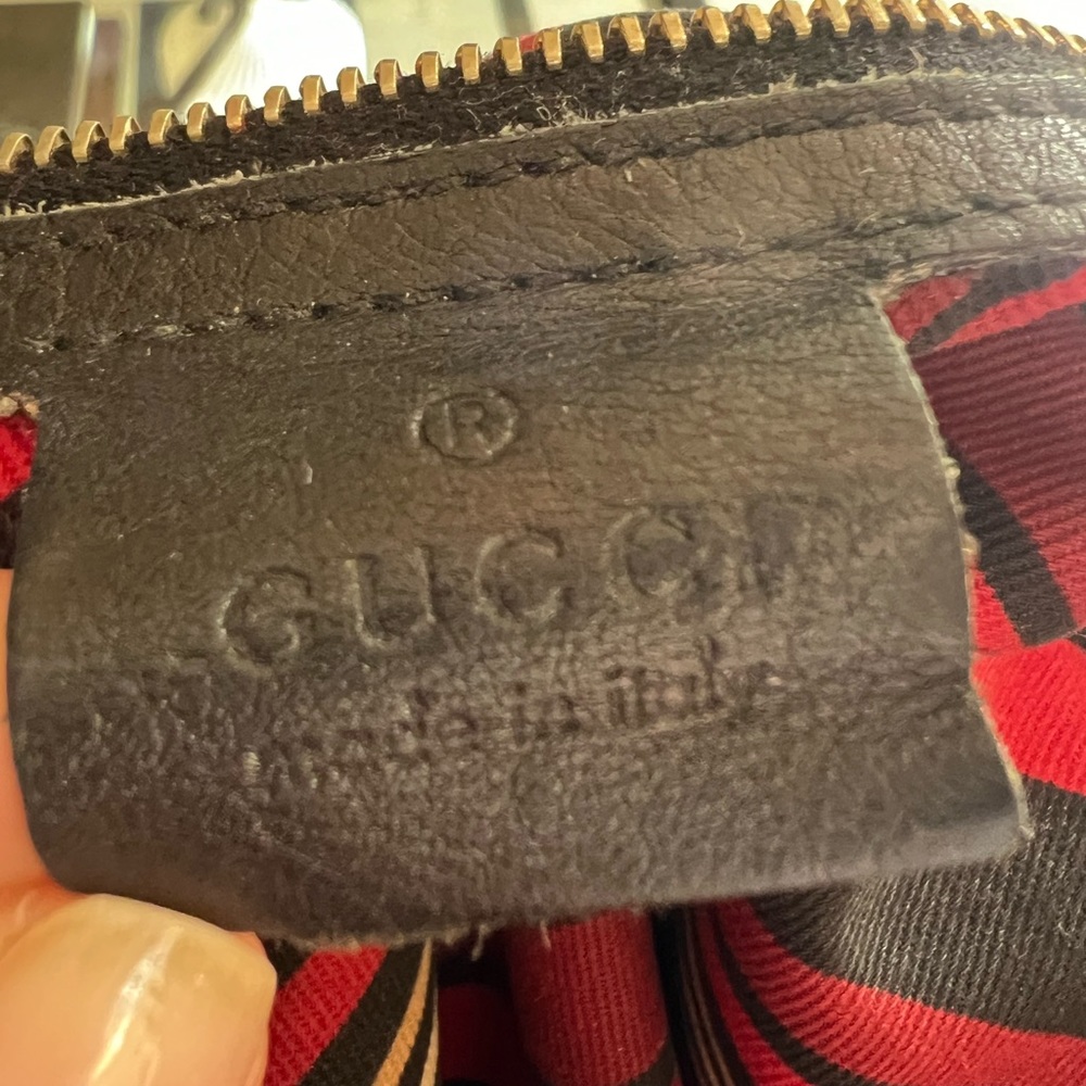 Authentic Gucci purse color, black with gold hardware - Picture 12 of 12